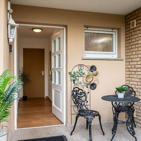 Apartment Ostersiek- Privater Eingang Mit Eigener Terrasse Bad Salzuflen Esterno foto